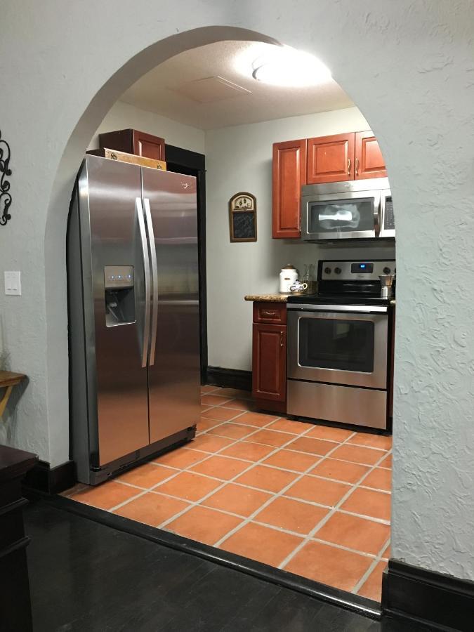 Heavenly Suite In Little Havana Free Parking Miami Exterior photo